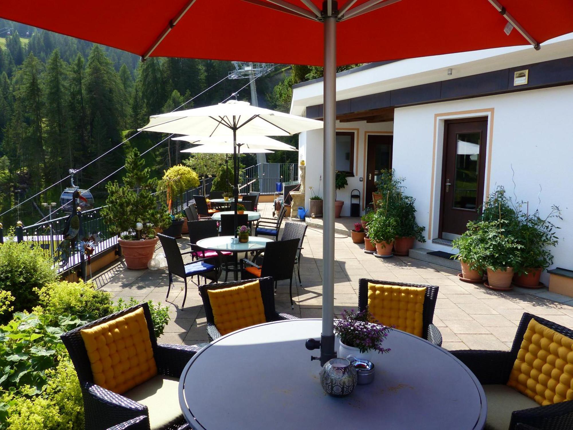 Hotel Garni Zerzer Serfaus Exterior foto